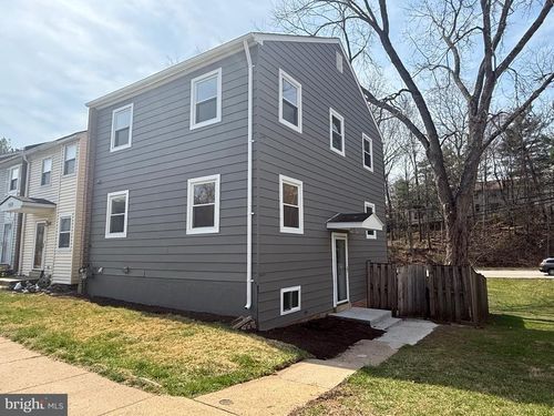 9662 Westport Ln, BURKE, VA, 22015-1965 | Card Image