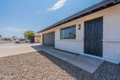 1305 W El Alba Way, House other with 3 bedrooms, 2 bathrooms and null parking in Chandler AZ | Image 3