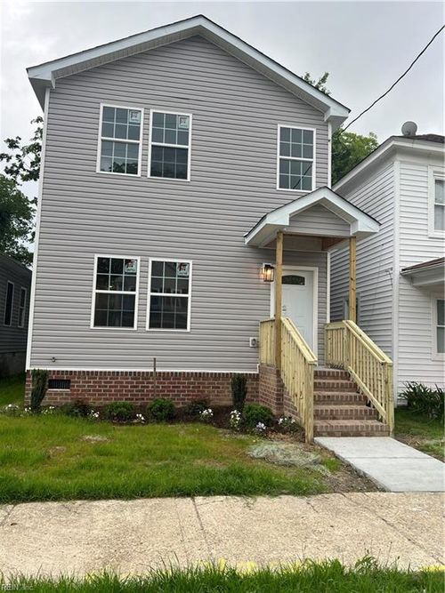 1222 29th St, Newport News, VA, 23607-3702 | Card Image
