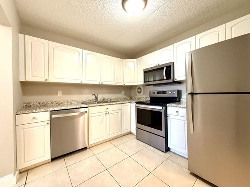 115 Stratford I, West Palm Beach, FL, 33417 | Card Image