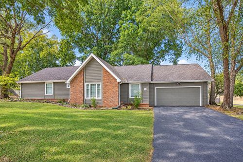 8206 Oakmont Dr, Nixa, MO, 65714-9425 | Card Image