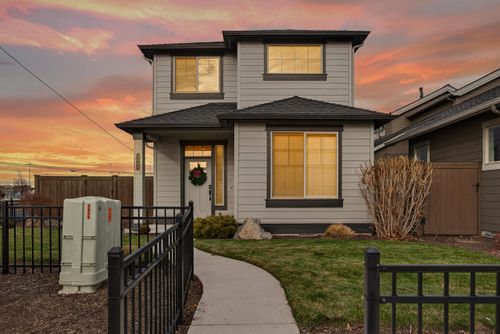 3899 Sw Coyote Pl, Redmond, OR, 97756-6513 | Card Image