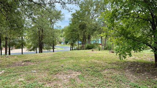 5224 Ledesma Rd, Austin, TX, 78721-2602 | Card Image