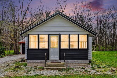 3110 Burr Oak Ave, Elkhart, IN, 46517-2635 | Card Image