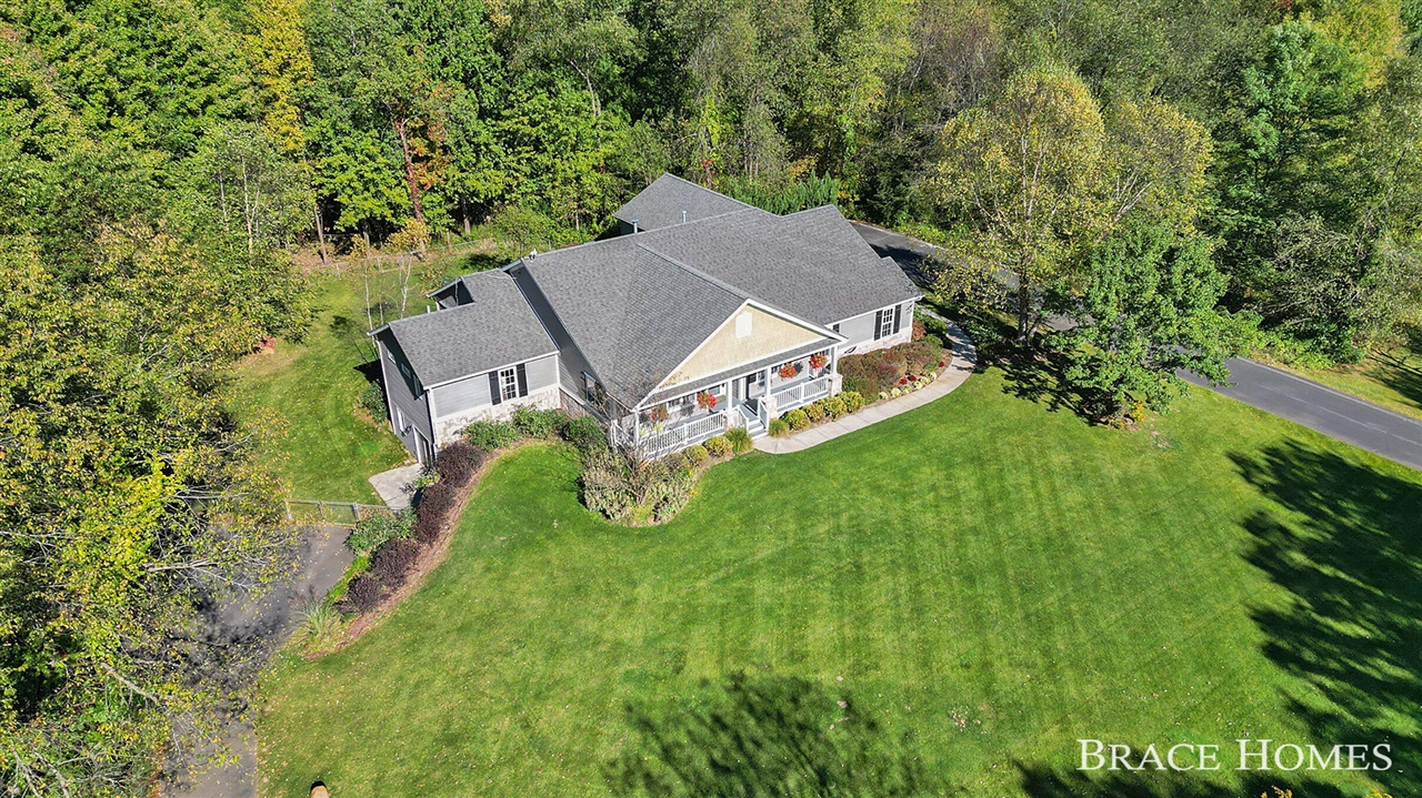 Sky High Dr, Lowell, MI 49331
