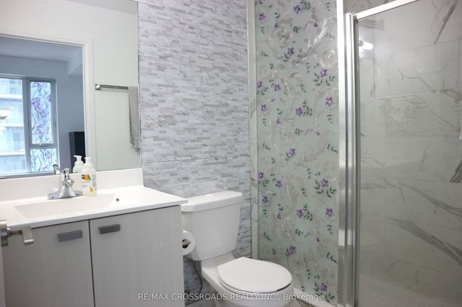 867 - 60 Ann O'reilly Rd, Condo with 2 bedrooms, 2 bathrooms and 1 parking in Toronto ON | Image 9