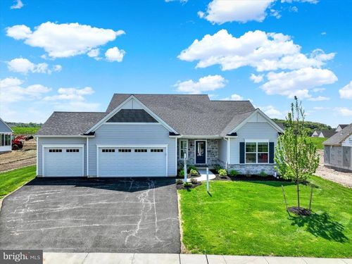 350 Lloyd Ln, YORK, PA, 17406 | Card Image