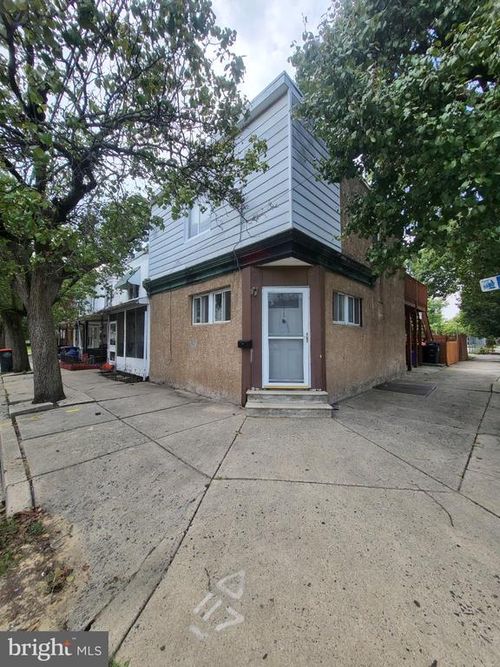 2100 W 6th Street, CHESTER, PA, 19013 | Card Image
