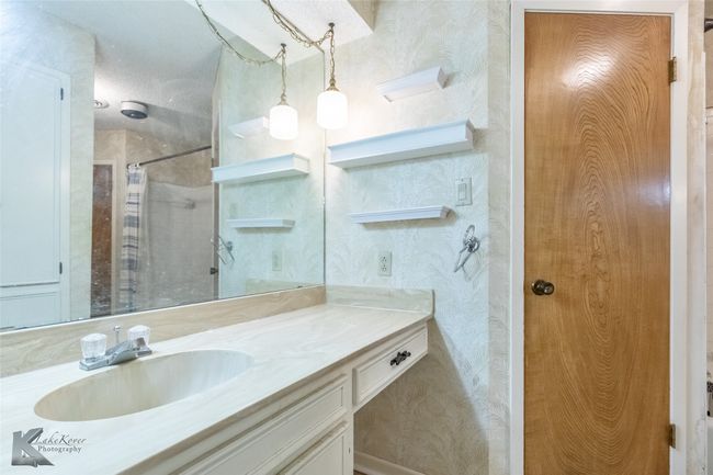 3826 Crest Way, House other with 3 bedrooms, 2 bathrooms and null parking in Abilene TX | Image 16
