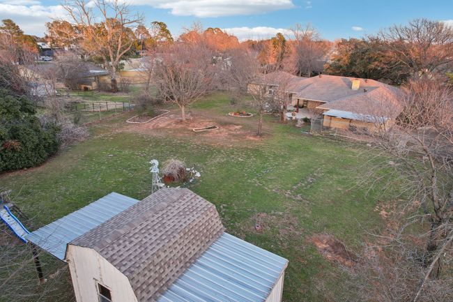 View of yard with fence | Image 39