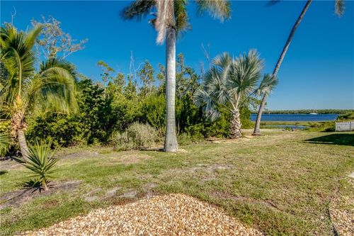 445 Donora Blvd, FORT MYERS BEACH, FL, 33931-3607 | Card Image