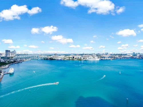 2412-888 Brickell Key Dr, Miami, FL, 33131-2670 | Card Image