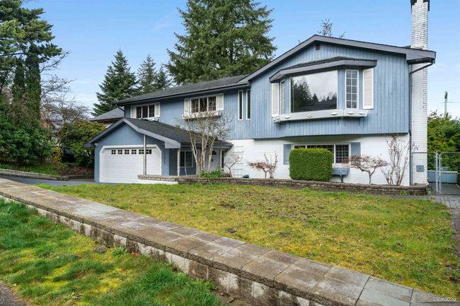 3221 Sail Place, House other with 4 bedrooms, 3 bathrooms and 4 parking in Coquitlam BC | Image 2