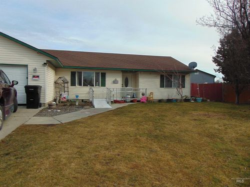 30 Maple Dr, Weiser, ID, 83672-1566 | Card Image