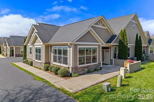 9 Brookstone Pl, Candler, NC, 28715-8463 | Card Image