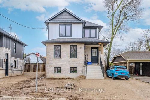 a-22 Hincks St, New Hamburg, ON, N3A2A3 | Card Image