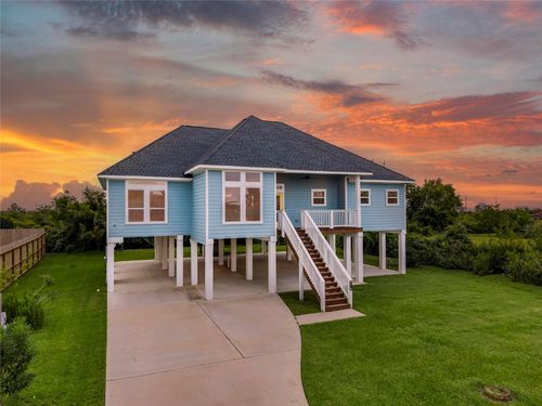 218 Debbie Ln, San Leon, TX, 77539-1936 | Card Image