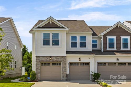 5635 De Vere Dr, Fort Mill, SC, 29707-7967 | Card Image