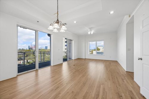 apt-503-2520 Robinhood St, Houston, TX, 77005-2553 | Card Image