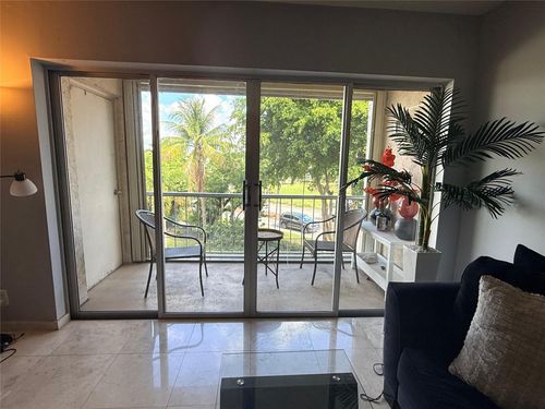 apt-210-505 Spencer Dr, West Palm Beach, FL, 33409-3632 | Card Image