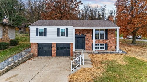 185 Grouse Dr, Elizabeth, PA, 15037-2311 | Card Image