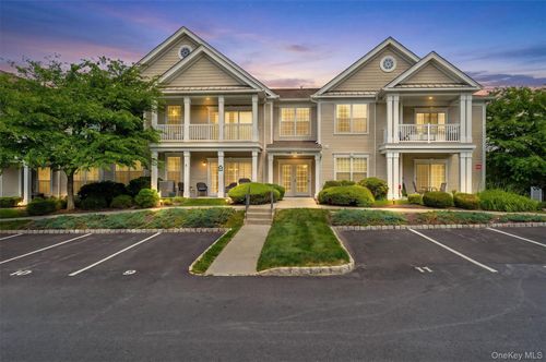 616 Saratoga Ln, Fishkill, NY, 12524-4934 | Card Image