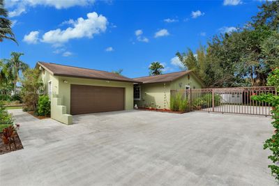 14741 Sw 157th St, House other with 4 bedrooms, 2 bathrooms and null parking in Miami FL | Image 3