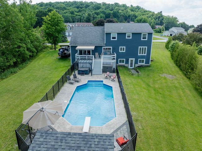 36 Bayview Dr, House other with 4 bedrooms, 4 bathrooms and null parking in Saint Albans VT | Image 4