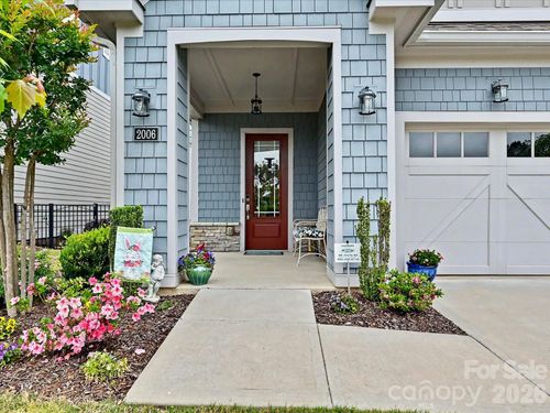 2006 Laney Pond Rd, Matthews, NC, 28104-7420 | Card Image