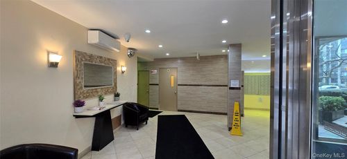 3o-9905 63rd Drive, New York, NY, 11374 | Card Image