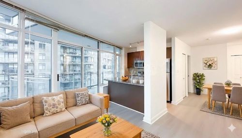 2006-892 Carnarvon St, New Westminster, BC, V3M0C5 | Card Image