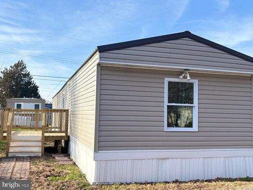 11 Woods End Rd, DOVER, DE, 19901-9259 | Card Image