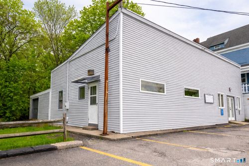 2 River Rd, Lisbon, CT, 06351-2254 | Card Image