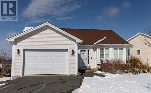 19 Goldrock Run, Conception Bay South, NL, A1W3K6 | Card Image