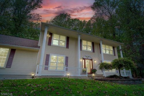 9 Stirrup Way, Princeton, NJ, 08540-8643 | Card Image