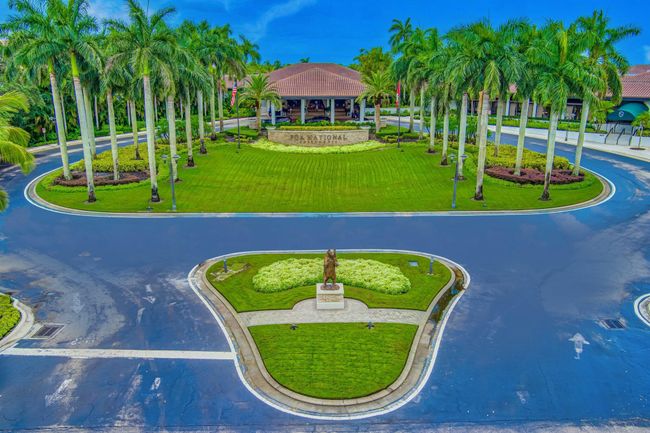 405 Brackenwood Ln S, Condo with 2 bedrooms, 2 bathrooms and null parking in Palm Beach Gardens FL | Image 62
