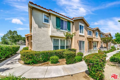 5301-18038 Flynn Dr, Canyon Country, CA, 91387-8107 | Card Image