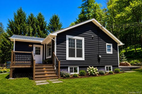 36 Old Route 17, Livingston Manor, NY, 12758-5534 | Card Image