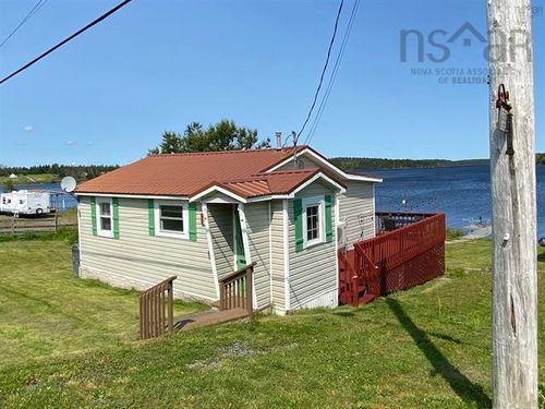 995 Fourchu Rd, Gabarus Lake, NS, B1K2E1 | Card Image