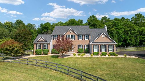 38689 Cassia Ln, LOVETTSVILLE, VA, 20180-1780 | Card Image