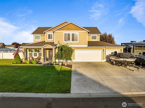413 Boylson Rd, Moses Lake, WA, 98837-8579 | Card Image