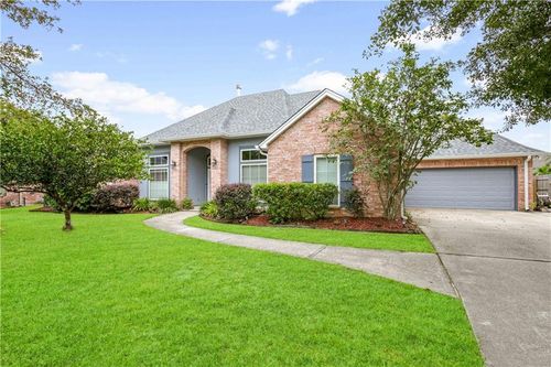 568 Winbourne Dr, Slidell, LA, 70461-5098 | Card Image