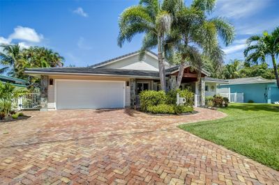 2017 Ne 24th St, House other with 3 bedrooms, 3 bathrooms and null parking in Wilton Manors FL | Image 2