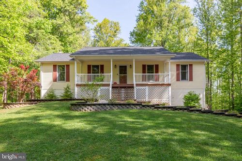 19 Cannon Knolls Dr, Fredericksburg, VA, 22406-4143 | Card Image