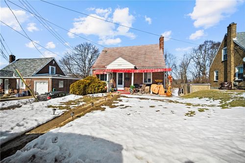 2522 Jefferson Ave, West Mifflin, PA, 15122-3526 | Card Image