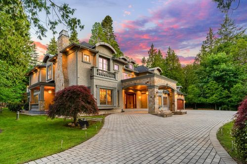 2923 Woodcrest Pl, Surrey, BC, V4P2K8 | Card Image