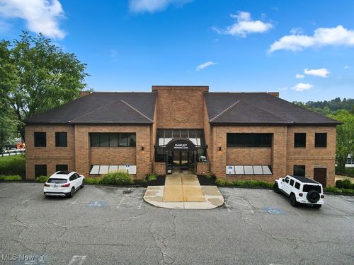 218-8748 Brecksville Rd, Brecksville, OH, 44141-1986 | Card Image