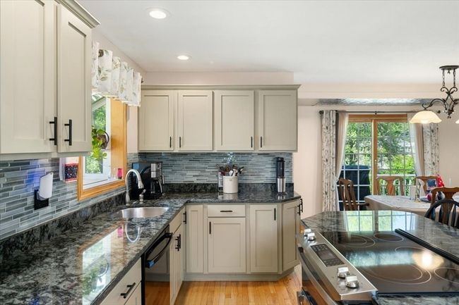 472 Potter Rd, House other with 4 bedrooms, 3 bathrooms and 6 parking in Framingham MA | Image 20