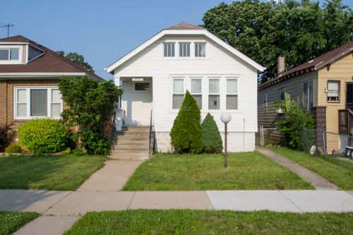 10505 S Eggleston Ave, Chicago, IL, 60628-2425 | Card Image