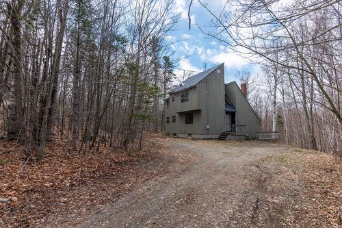2007 Pond Road, Carrabassett Valley, ME, 04947 | Card Image
